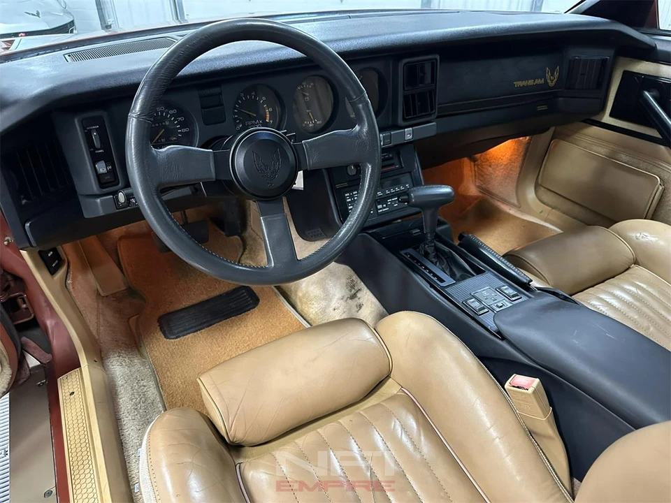 1985 Pontiac Firebird 3rd Gen - Image 23 of 31