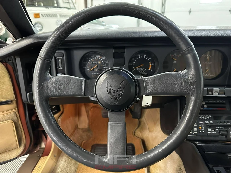 1985 Pontiac Firebird 3rd Gen - Image 25 of 31