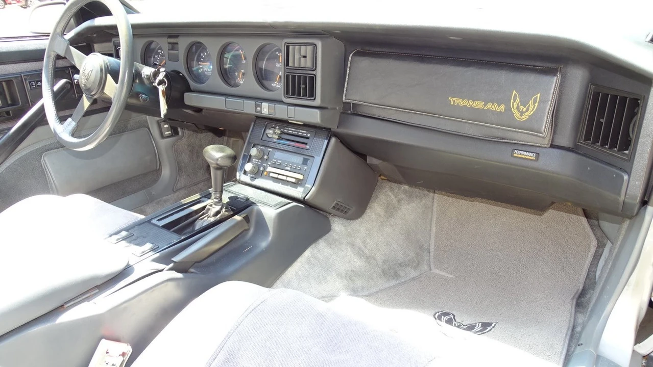 1985 Pontiac Firebird Trans Am 3rd Gen - Image 21 of 21