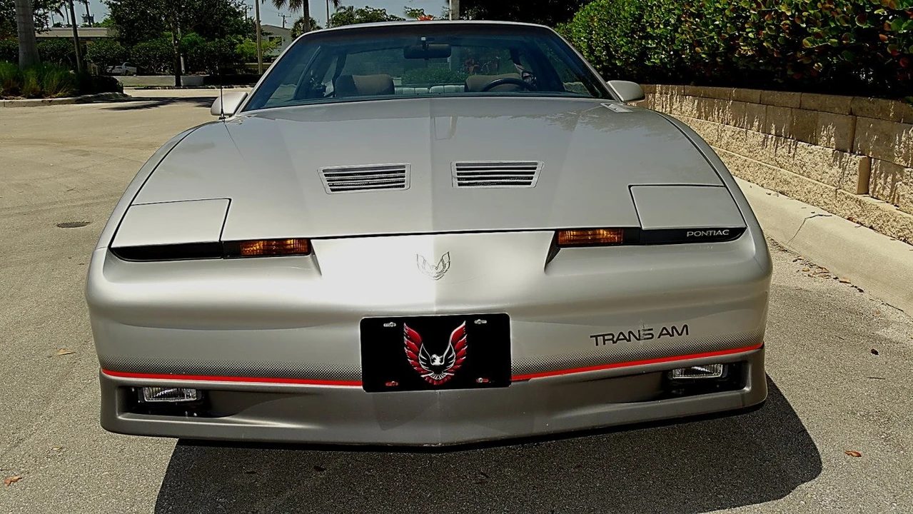 1985 Pontiac Firebird Trans Am 3rd Gen - Image 15 of 21