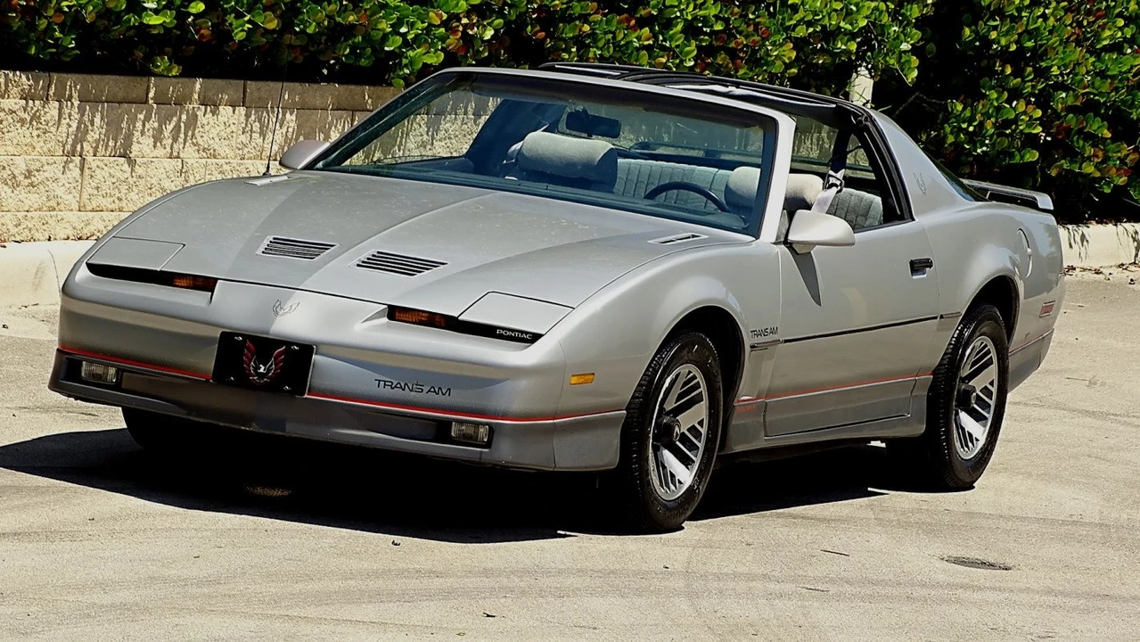 1985 Pontiac Firebird Trans Am 3rd Gen - Image 3 of 21