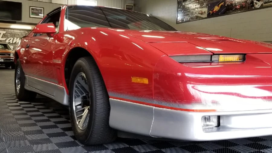 1985 Pontiac Firebird 3rd Gen - Image 5 of 8