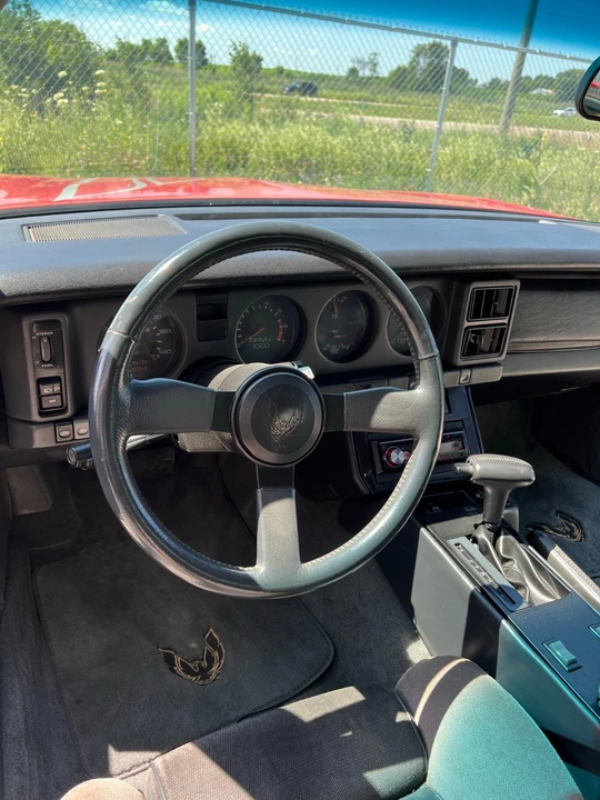 1985 Pontiac Firebird Trans Am 3rd Gen - Image 6 of 8