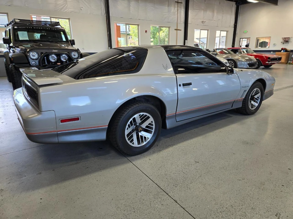1985 Pontiac Firebird 3rd Gen - Image 4 of 18