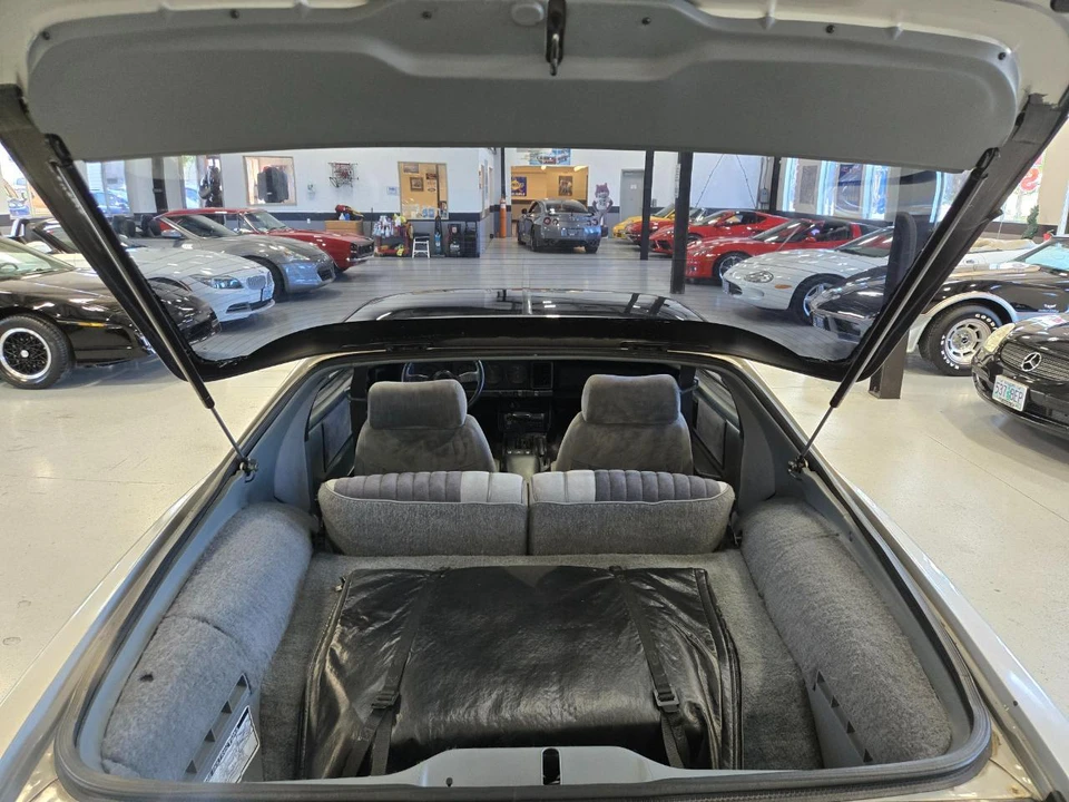 1985 Pontiac Firebird 3rd Gen - Image 16 of 18