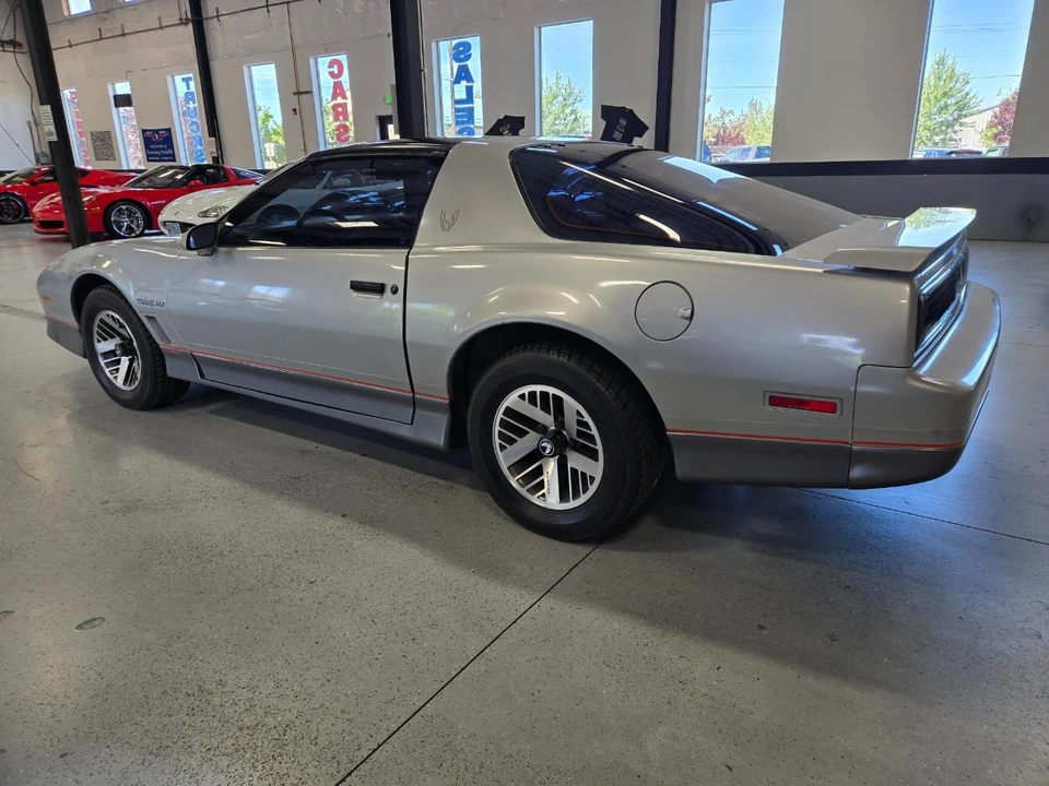 1985 Pontiac Firebird 3rd Gen - Image 6 of 18