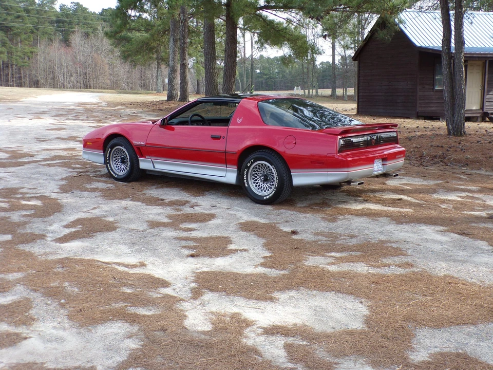1985 Pontiac Firebird 3rd Gen - Image 6 of 31