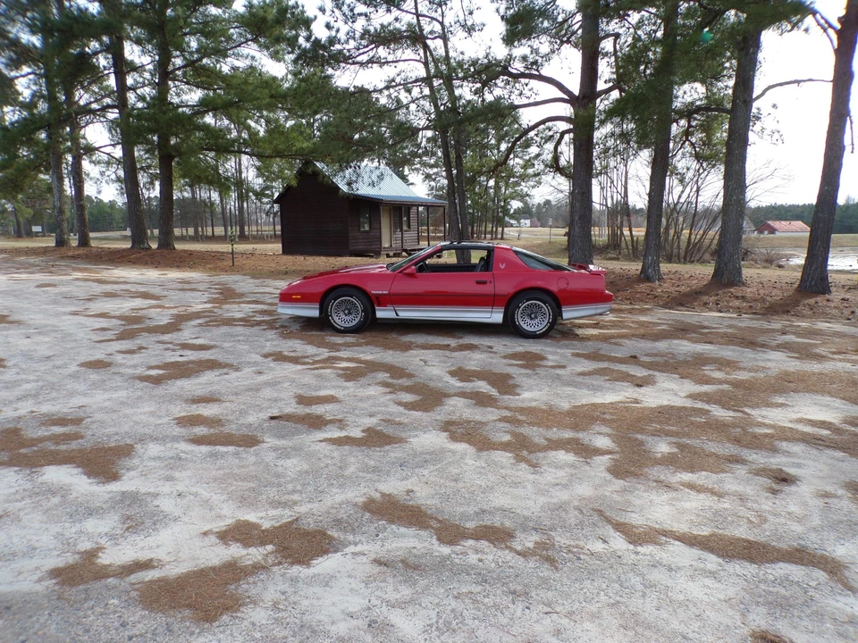 1985 Pontiac Firebird 3rd Gen - Image 5 of 31
