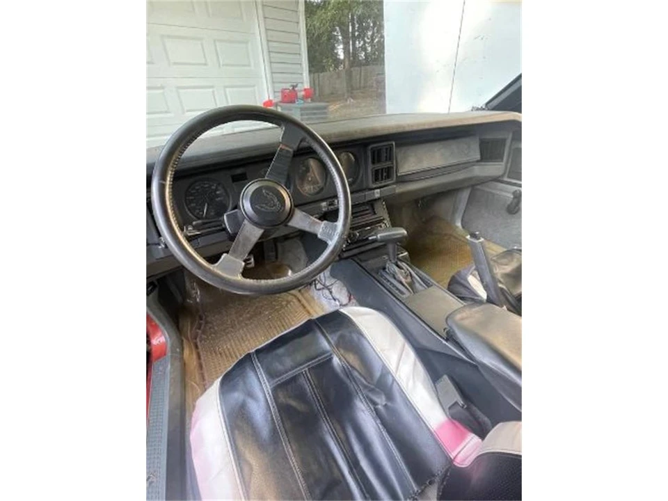 1985 Pontiac Firebird 3rd Gen - Image 5 of 9