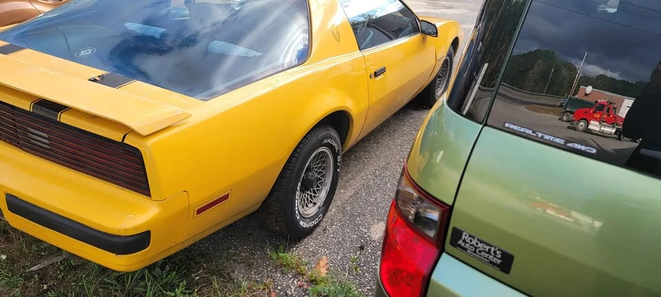 1985 Pontiac Firebird 3rd Gen - Image 9 of 17