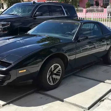 1985 Pontiac Firebird Coupe 2D