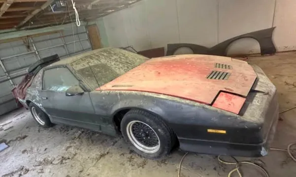 1985 Pontiac Firebird Hatchback 2D