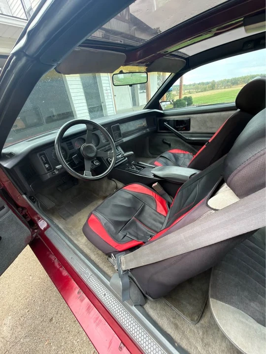 1985 Pontiac Firebird 3rd Gen - Image 3 of 4