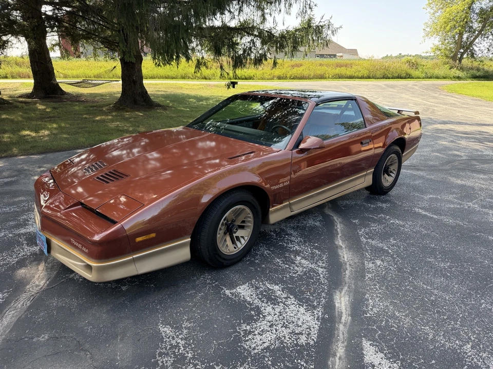 1985 Pontiac Firebird Trans Am 3rd Gen - Image 2 of 12