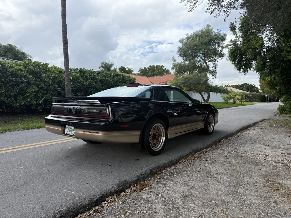 1985 Pontiac Firebird Trans Am 3rd Gen - Image 4 of 15