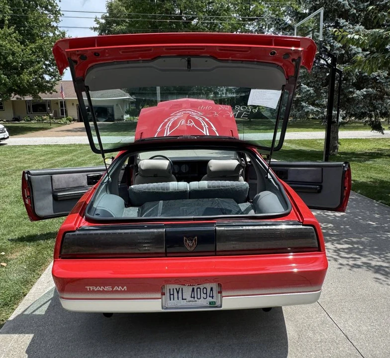 1985 Pontiac Firebird Trans Am 3rd Gen - Image 9 of 24