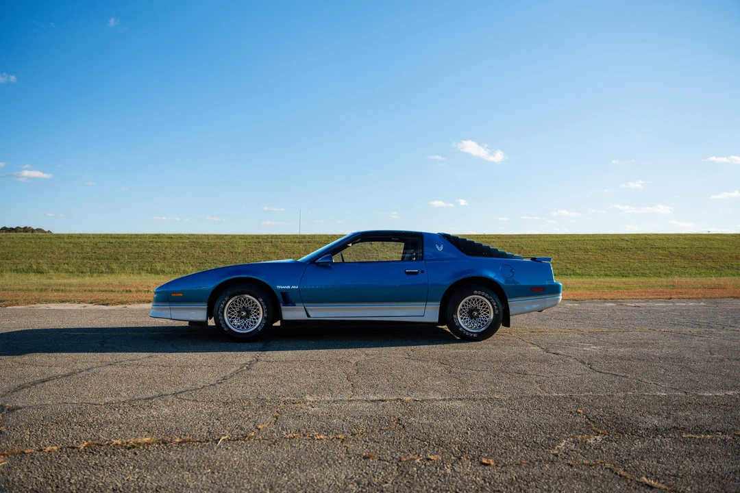 1985 Pontiac Firebird Trans Am 3rd Gen - Image 10 of 31