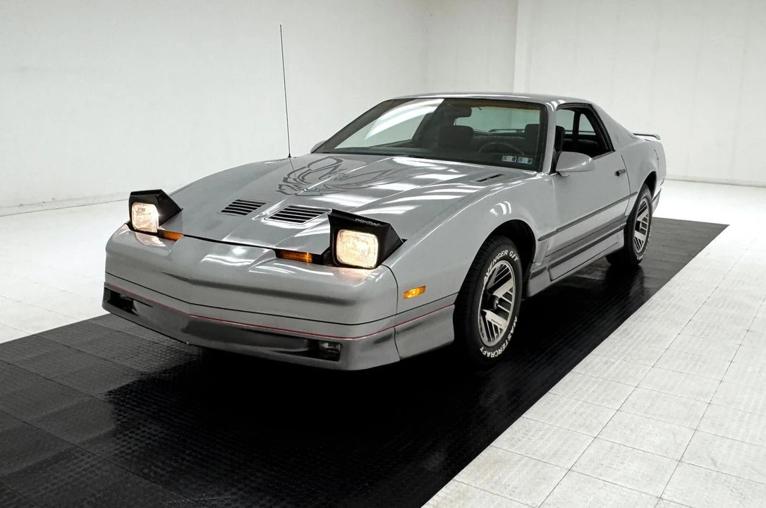 1985 Pontiac Firebird Trans Am 3rd Gen - Image 12 of 12