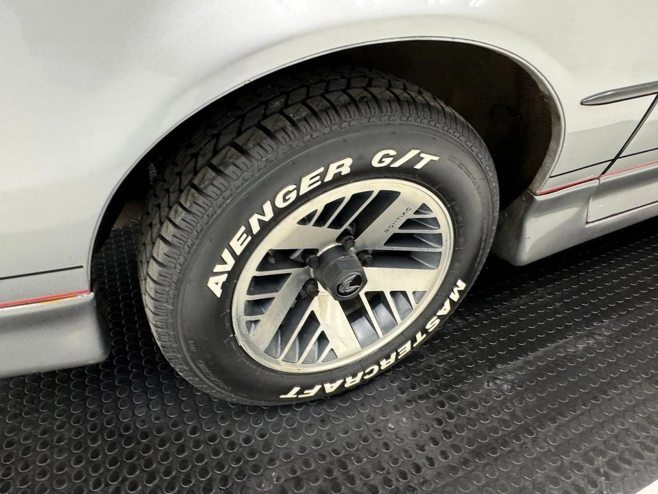 1985 Pontiac Firebird Trans Am 3rd Gen - Image 24 of 31