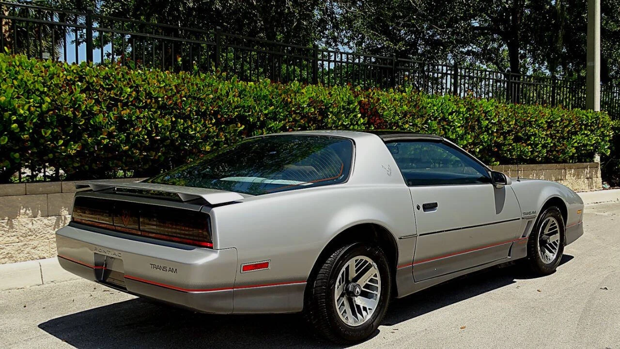 1985 Pontiac Firebird Trans Am 3rd Gen - Image 4 of 31