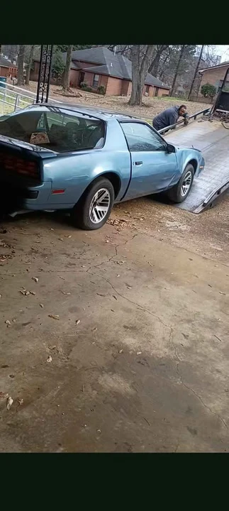 1985 Pontiac Firebird Trans Am 3rd Gen - Image 3 of 3
