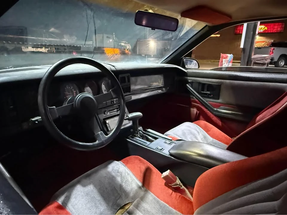 1985 Pontiac Firebird Trans Am 3rd Gen - Image 6 of 7