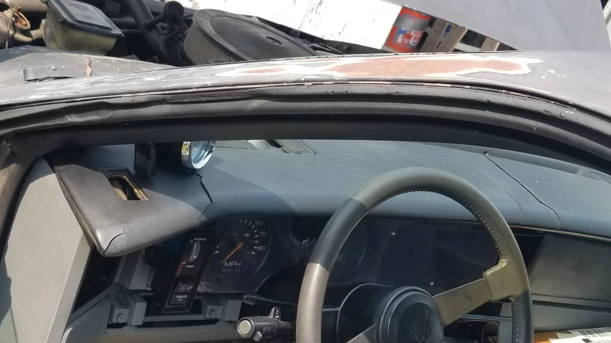 1985 Pontiac Firebird 3rd Gen - Image 7 of 18