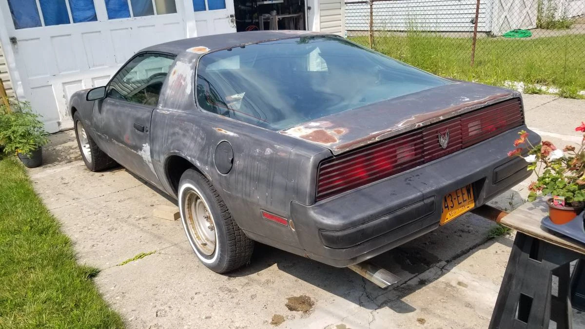 1985 Pontiac Firebird 3rd Gen - Image 11 of 18