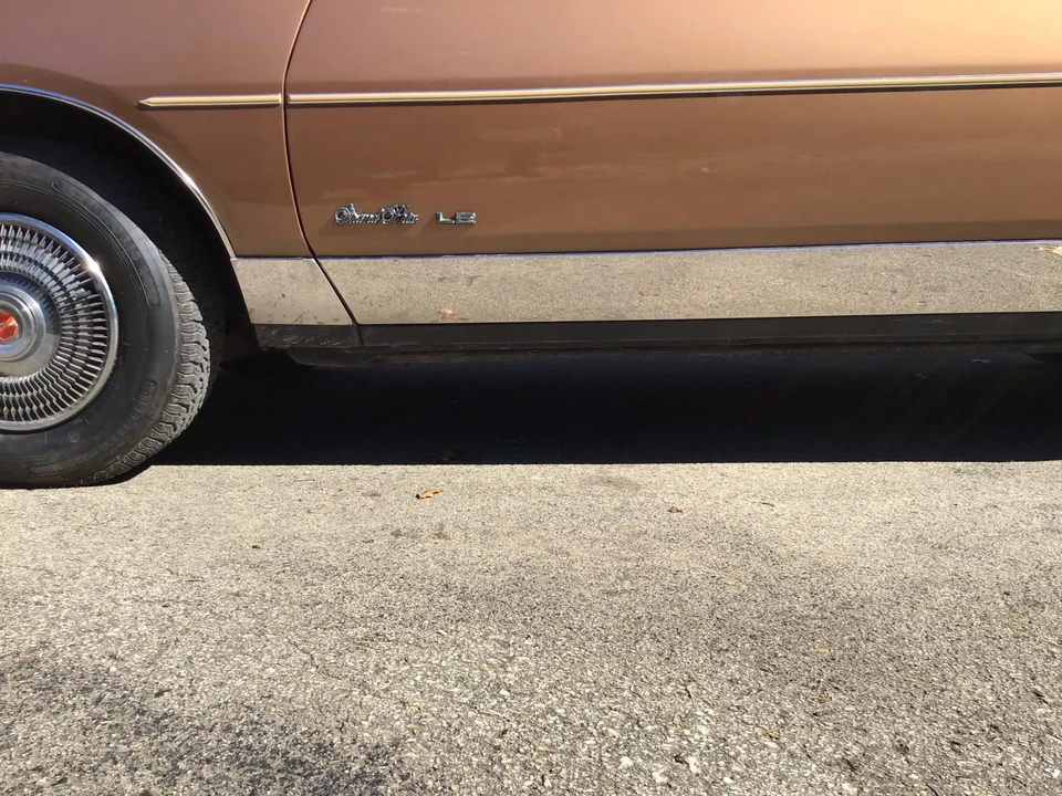 1985 Pontiac Grand Prix 3rd+ Gen - Image 13 of 31