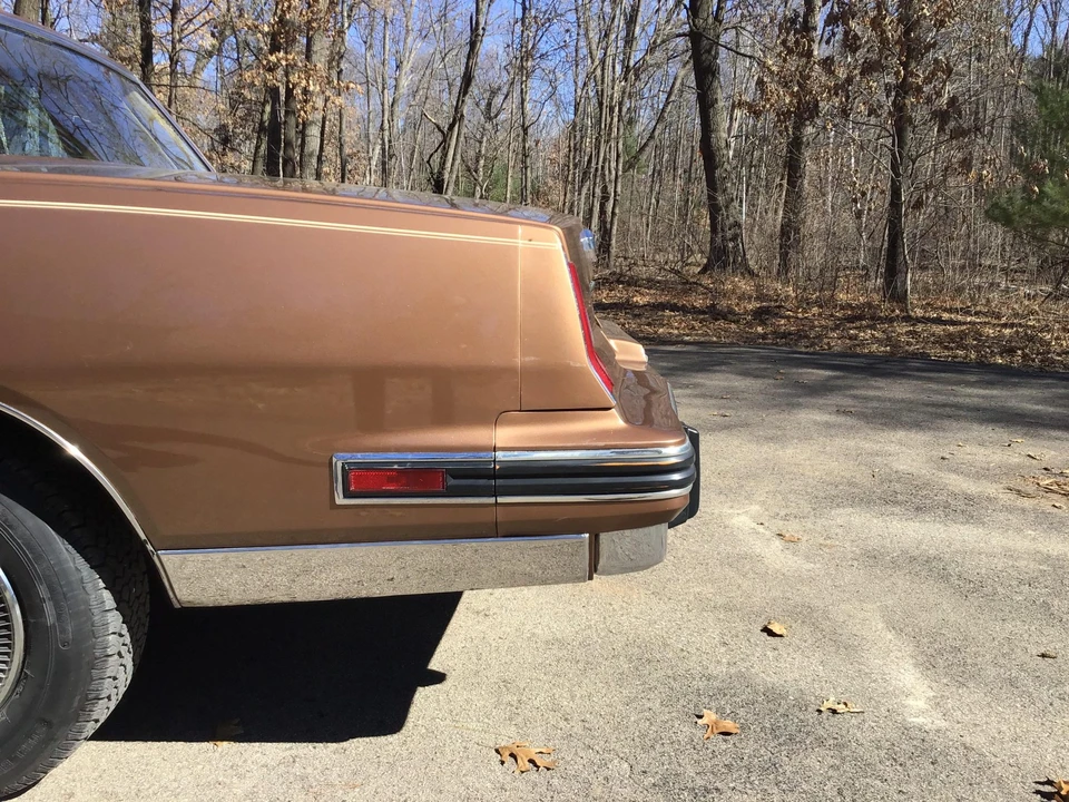 1985 Pontiac Grand Prix 3rd+ Gen - Image 18 of 31