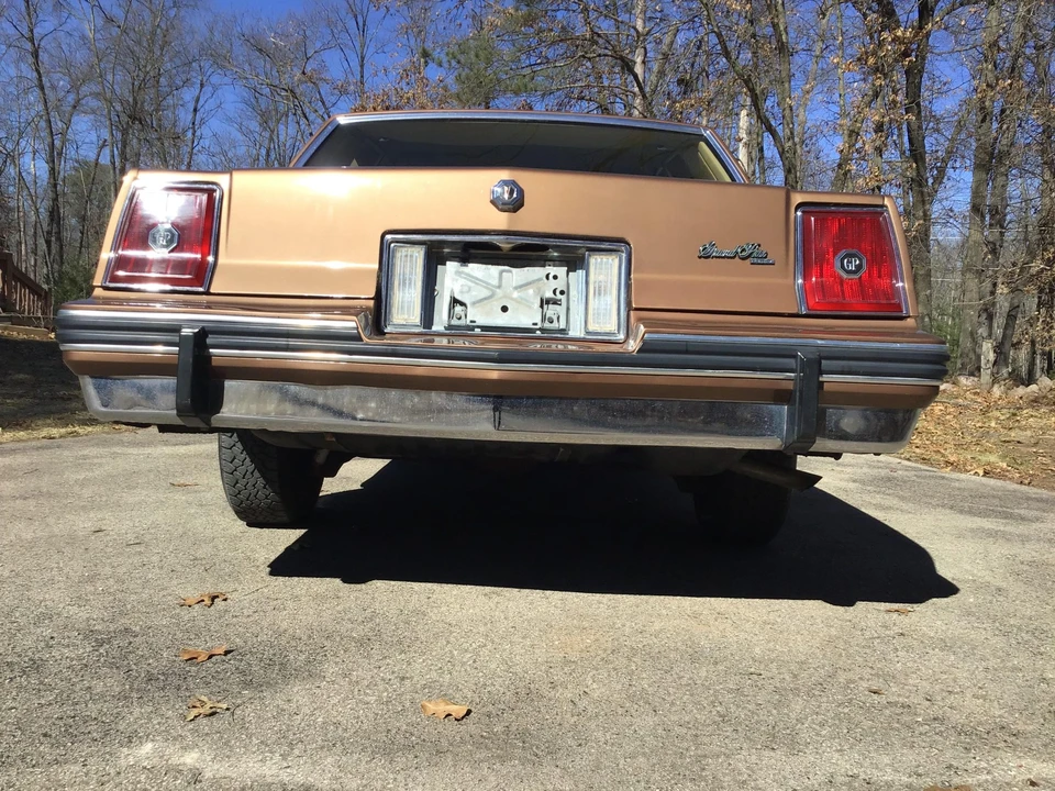 1985 Pontiac Grand Prix 3rd+ Gen - Image 8 of 31