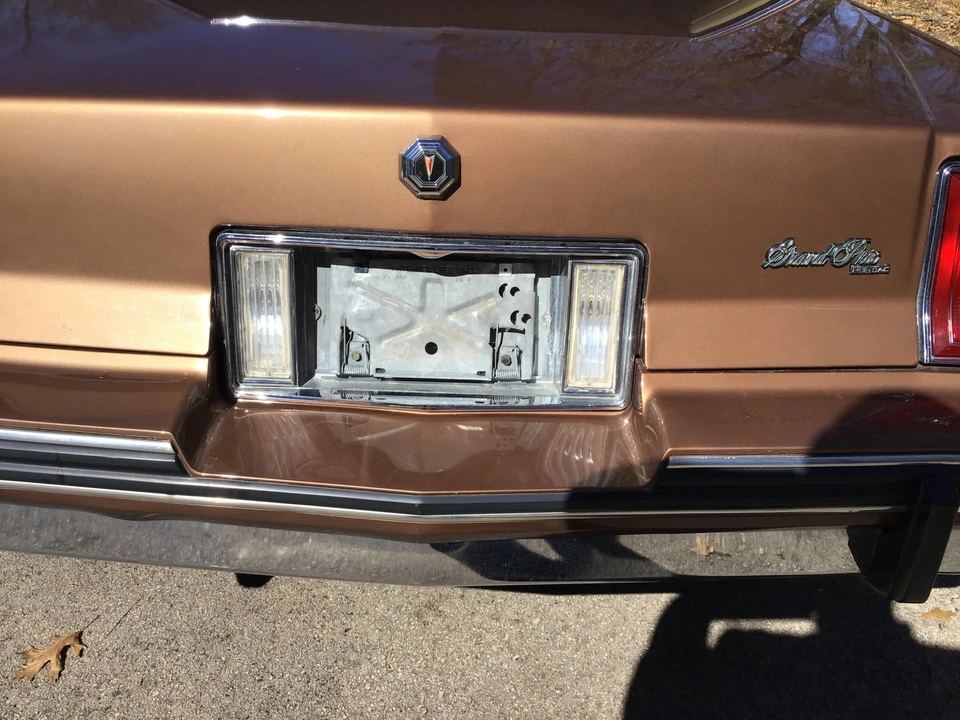 1985 Pontiac Grand Prix 3rd+ Gen - Image 15 of 31