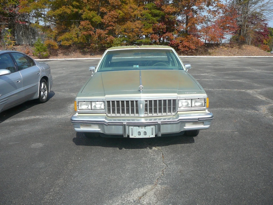 1985 Pontiac Parisienne - Image 4 of 20
