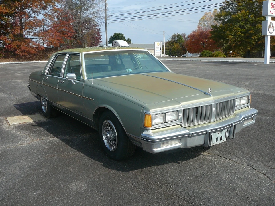 1985 Pontiac Parisienne - Image 3 of 20