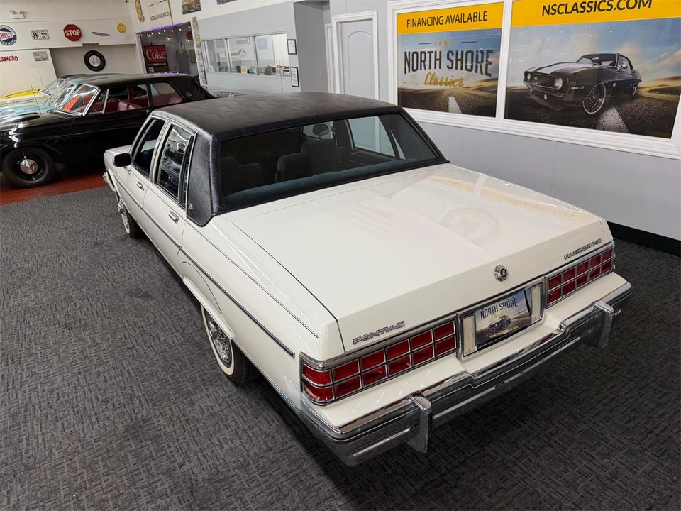 1985 Pontiac Parisienne - Image 4 of 31