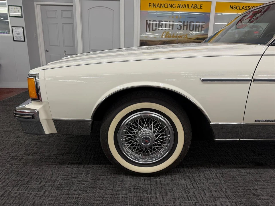 1985 Pontiac Parisienne - Image 17 of 31