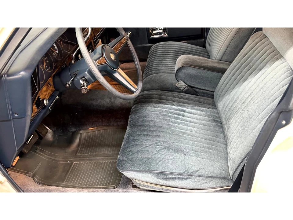 1985 Pontiac Parisienne - Image 27 of 31
