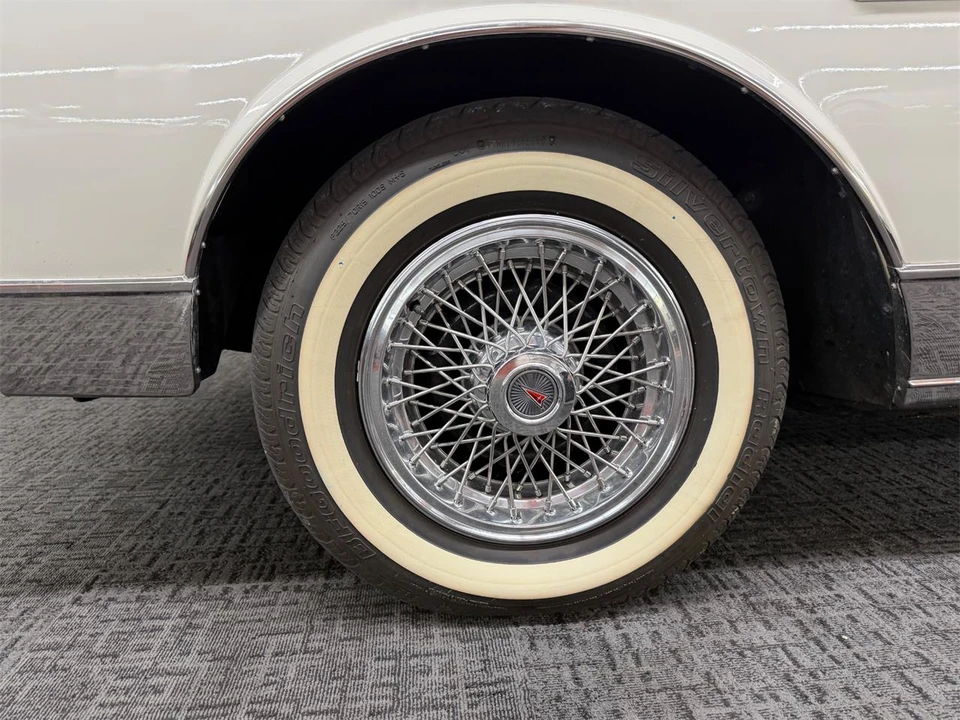 1985 Pontiac Parisienne - Image 21 of 31