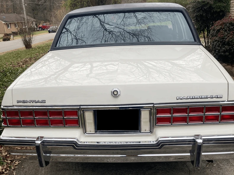 1985 Pontiac Parisienne - Image 9 of 19