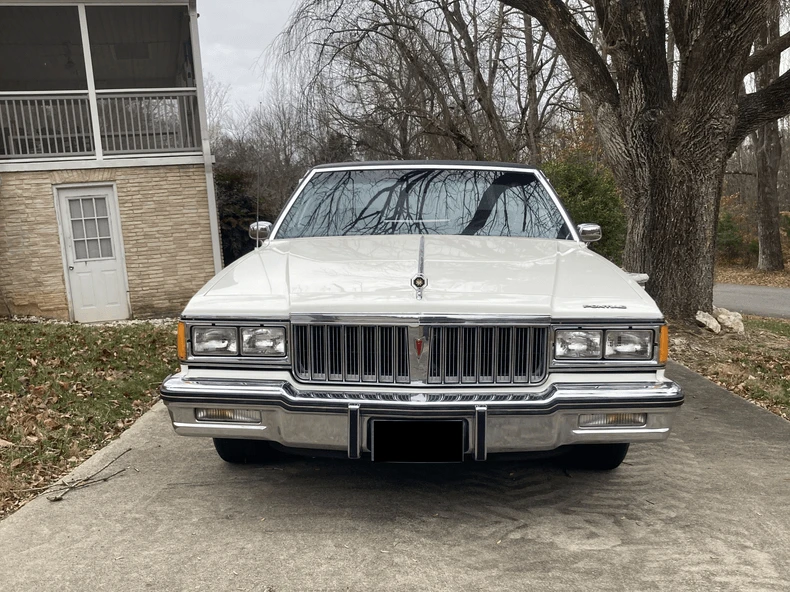 1985 Pontiac Parisienne - Image 3 of 19