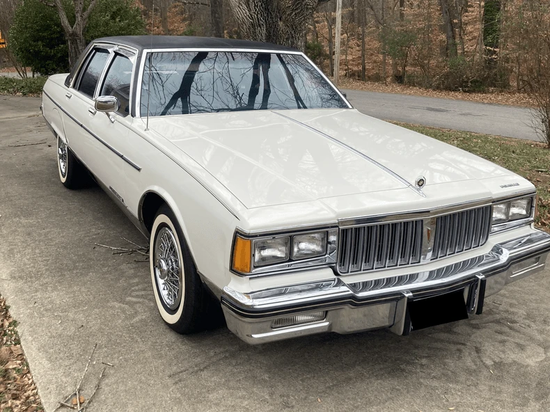 1985 Pontiac Parisienne - Image 4 of 19
