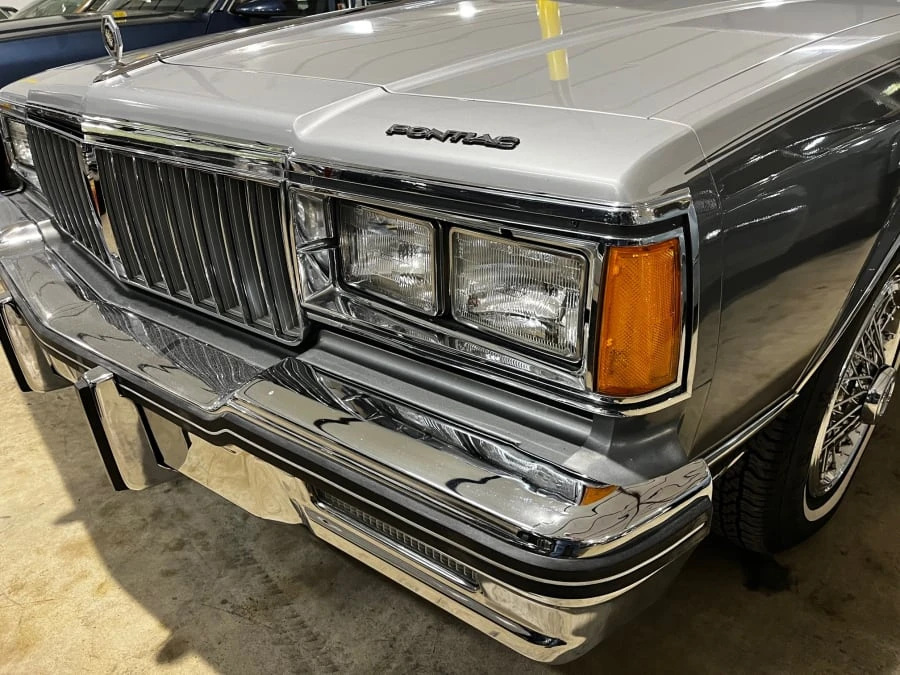 1985 Pontiac Parisienne - Image 18 of 24