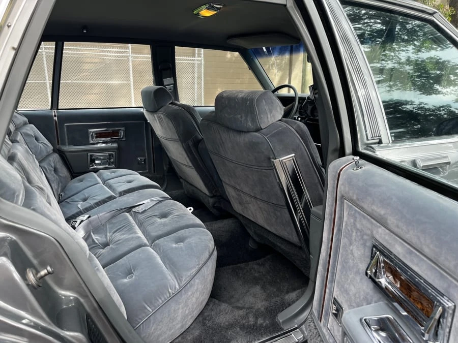 1985 Pontiac Parisienne - Image 14 of 24