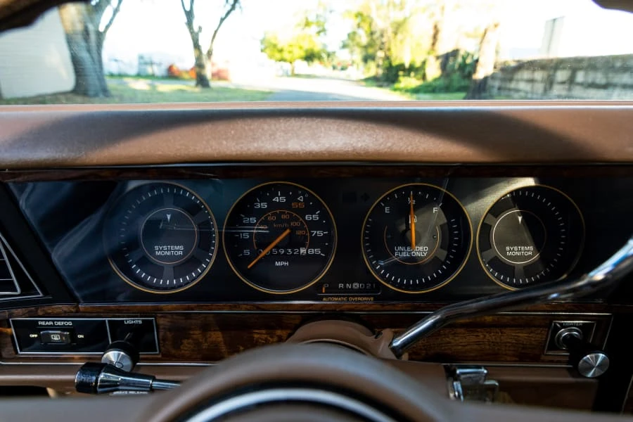 1985 Pontiac Parisienne - Image 16 of 20
