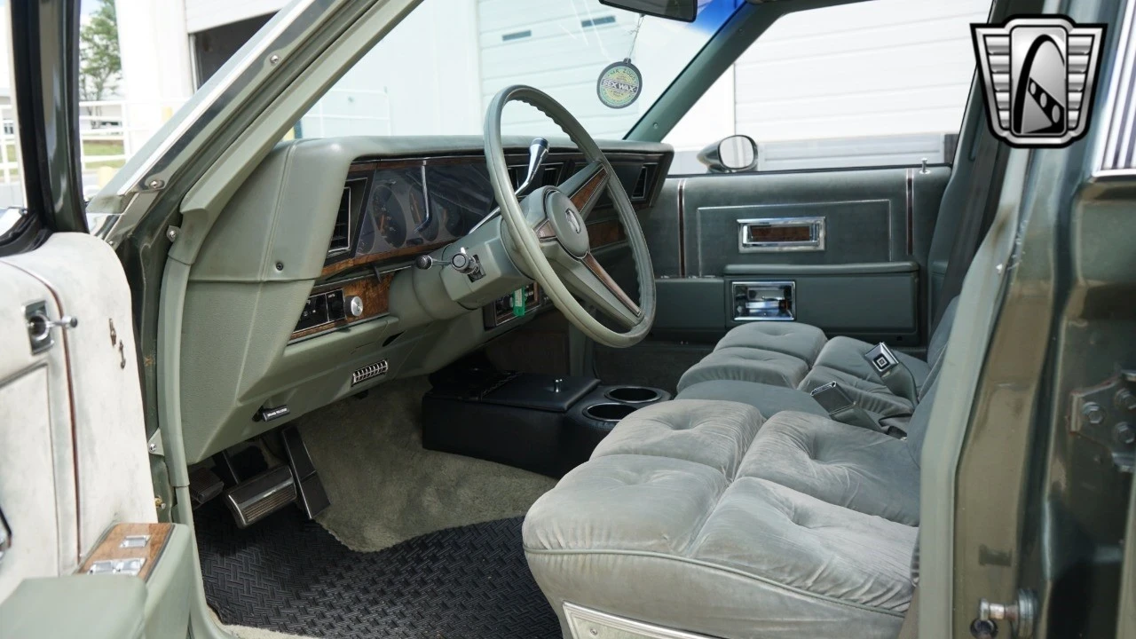 1985 Pontiac Parisienne - Image 19 of 21