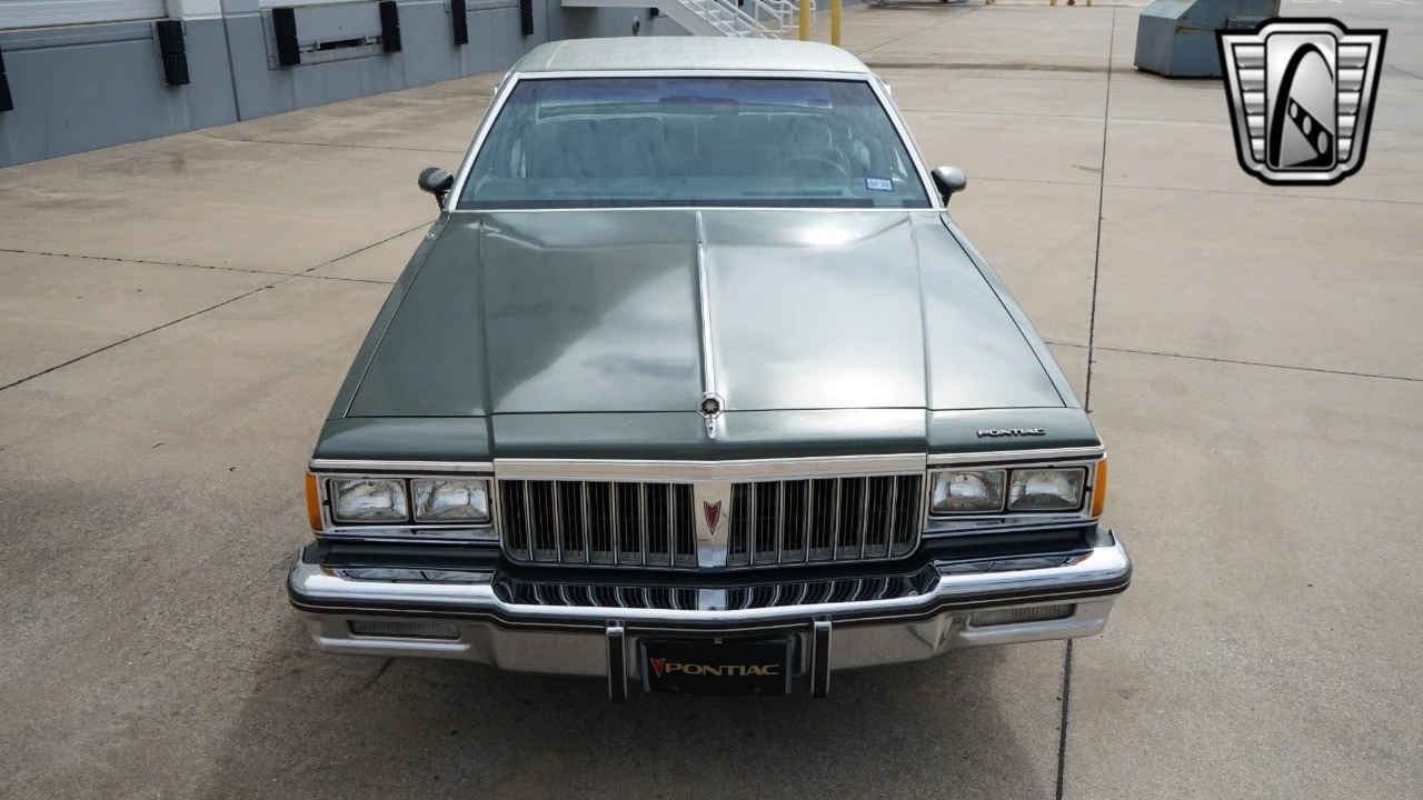 1985 Pontiac Parisienne - Image 8 of 21