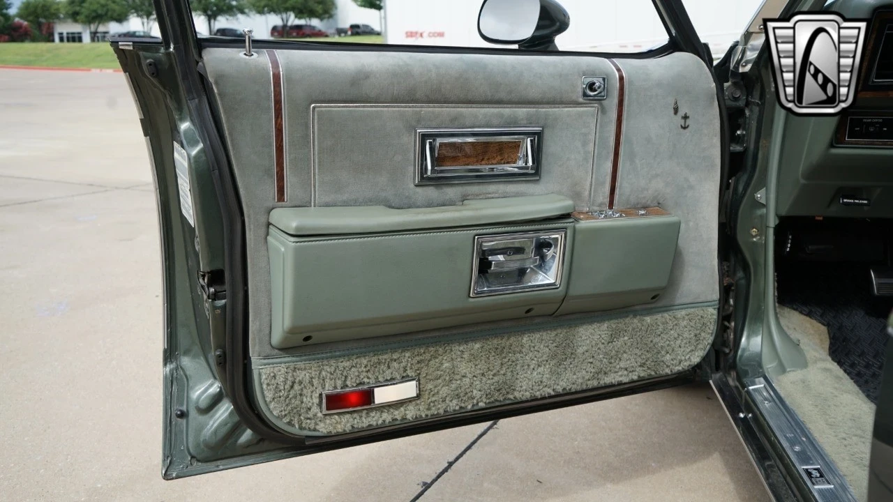 1985 Pontiac Parisienne - Image 17 of 21