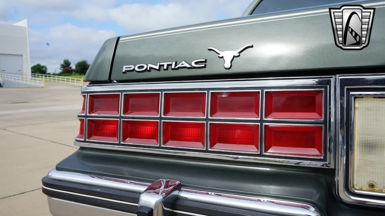 1985 Pontiac Parisienne - Image 16 of 21