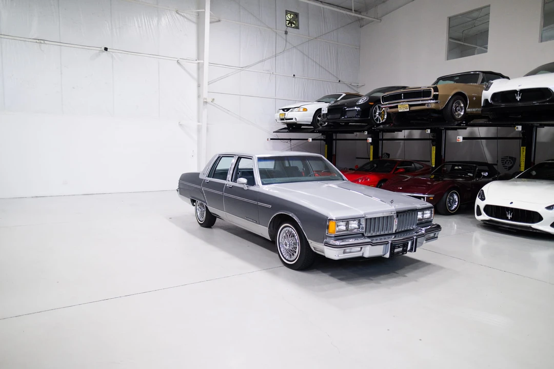 1985 Pontiac Parisienne - Image 6 of 31