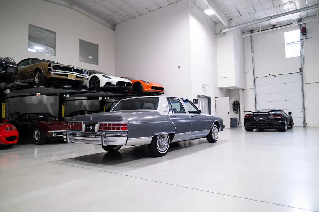 1985 Pontiac Parisienne - Image 21 of 31